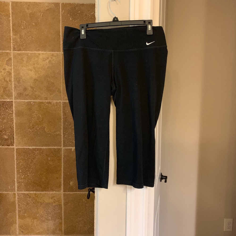 Nike Dry Fit Wide Leg Crops